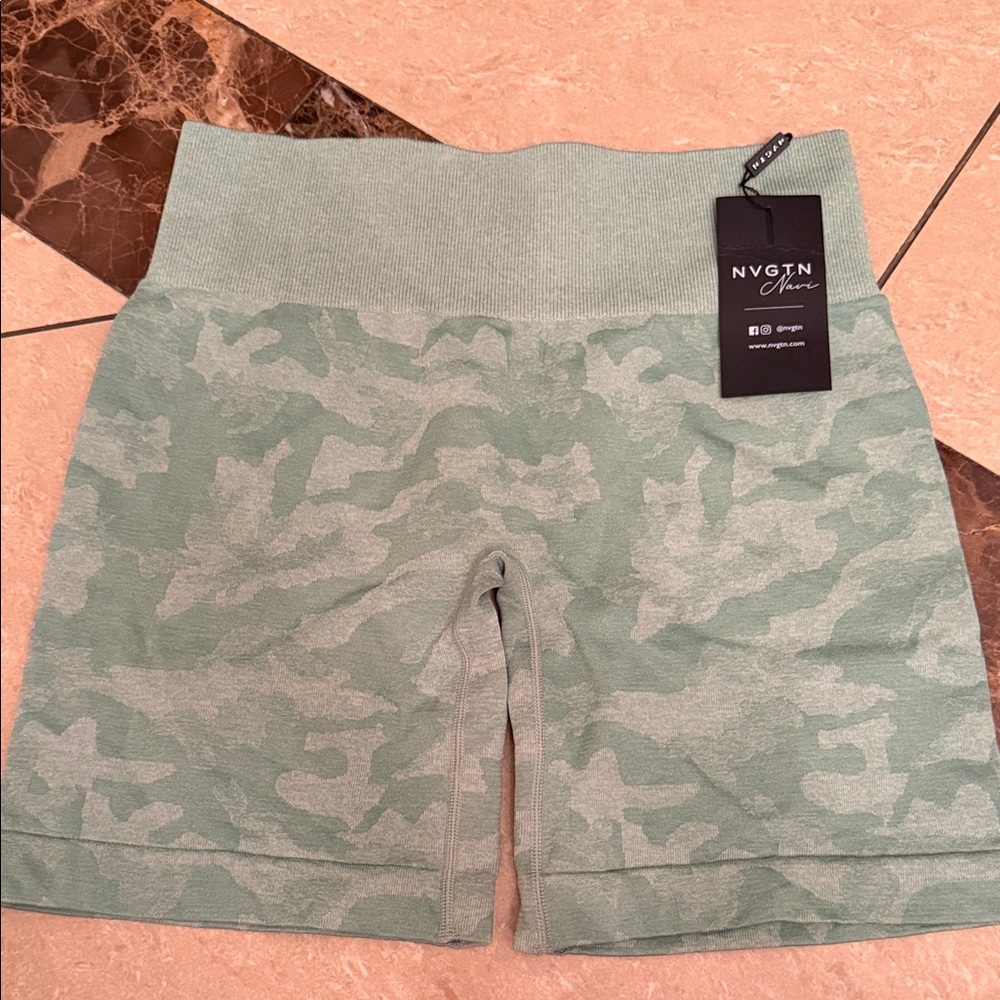 NVGTN Women's Mint Camo Bike Shorts
